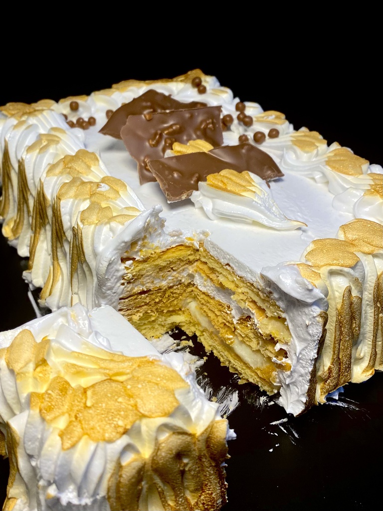 Tarta Milhojas Merengue Extragrande.